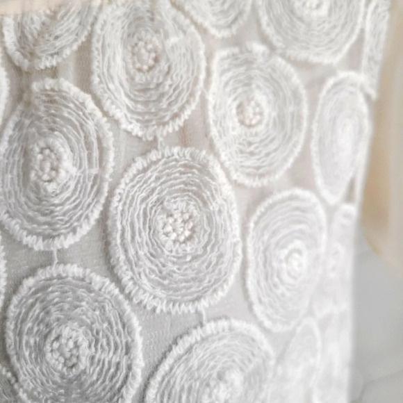 - Asos Blouse / Textured Embroidery / Ecru & Yellow / Size 2 - Picture 6 of 10